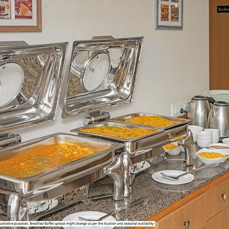 Treebo Sahara Suites 750 M From St Johns Medical College And Hospital Bangalore Esterno foto