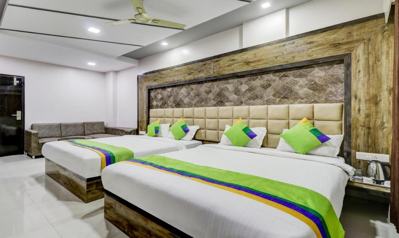 Treebo Sahara Suites 750 M From St Johns Medical College And Hospital Bangalore Esterno foto
