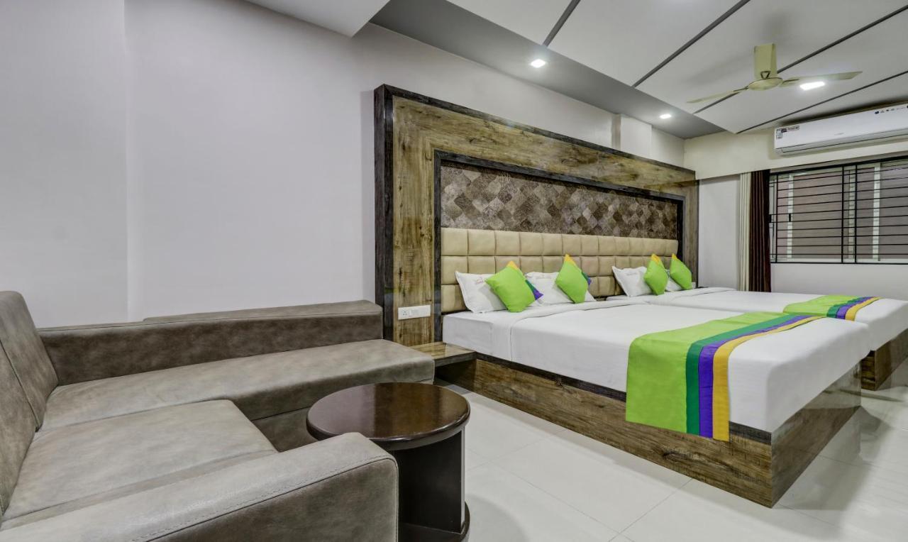 Treebo Sahara Suites 750 M From St Johns Medical College And Hospital Bangalore Esterno foto